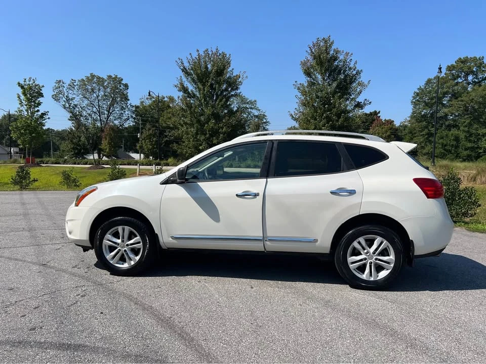 2015 Nissan Rogue - Image 5 of 16