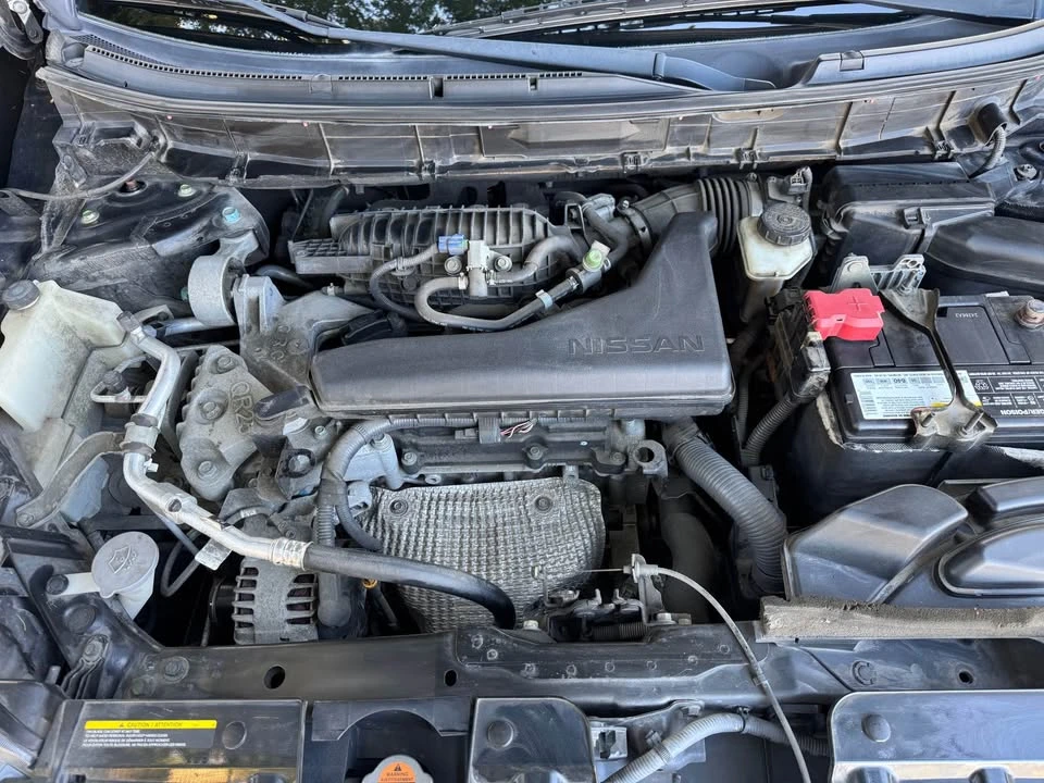 2015 Nissan Rogue - Image 12 of 13