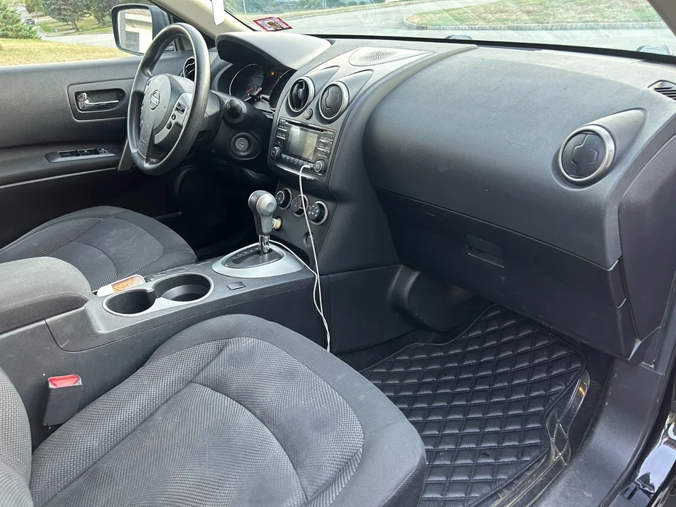 2015 Nissan Rogue - Image 9 of 20