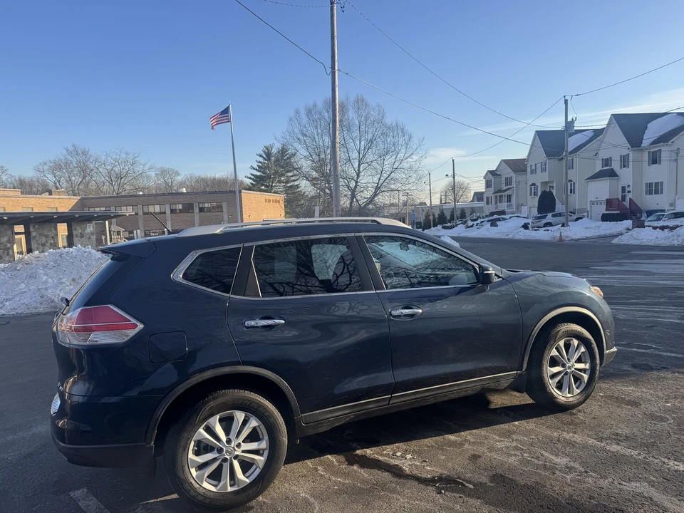 2015 Nissan Rogue - Image 19 of 21