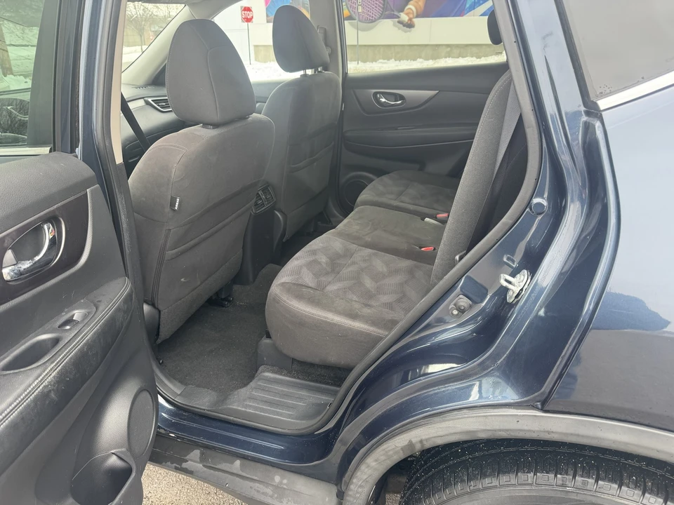 2015 Nissan Rogue - Image 14 of 21