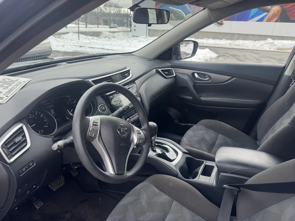 2015 Nissan Rogue - Image 13 of 21