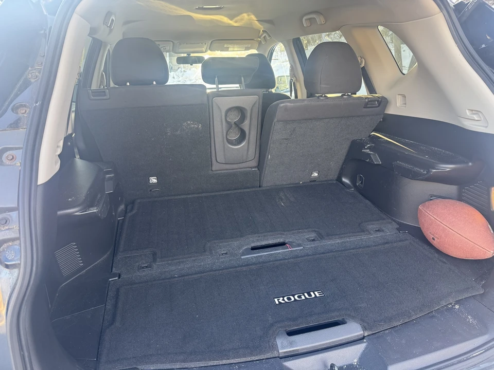 2015 Nissan Rogue - Image 20 of 21
