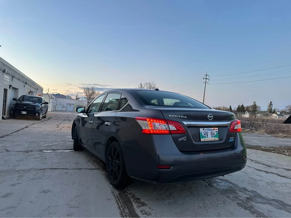 2015 Nissan Sentra 7th Gen - Image 4 of 7