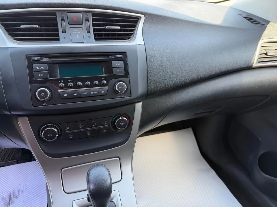 2015 Nissan Sentra 7th Gen - Image 7 of 10