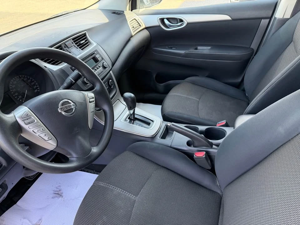 2015 Nissan Sentra 7th Gen - Image 4 of 10