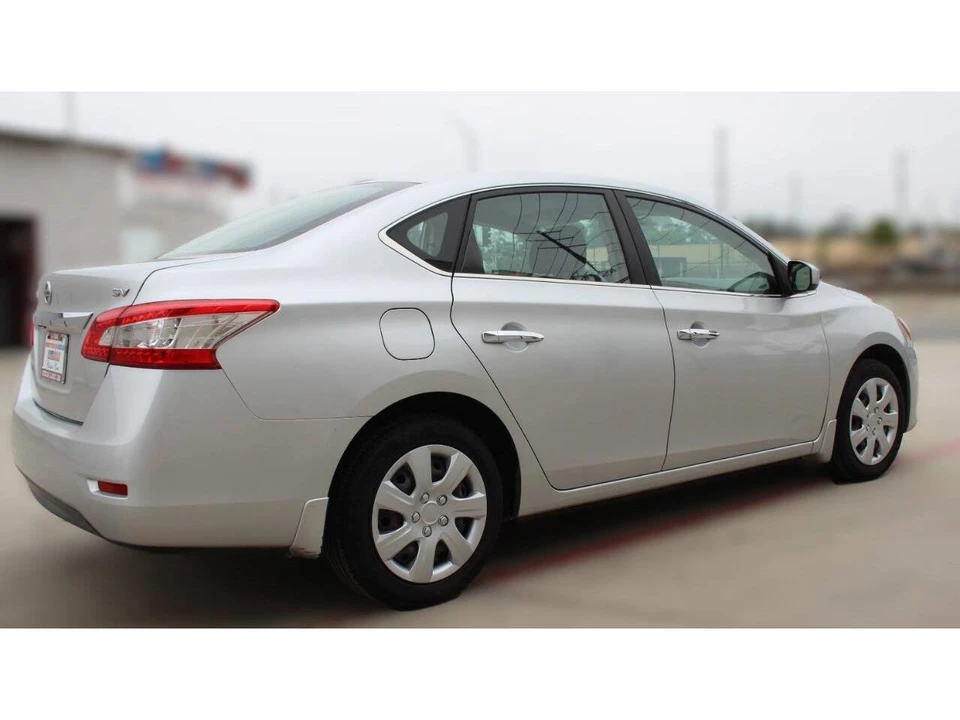 2015 Nissan Sentra 7th Gen - Image 9 of 31