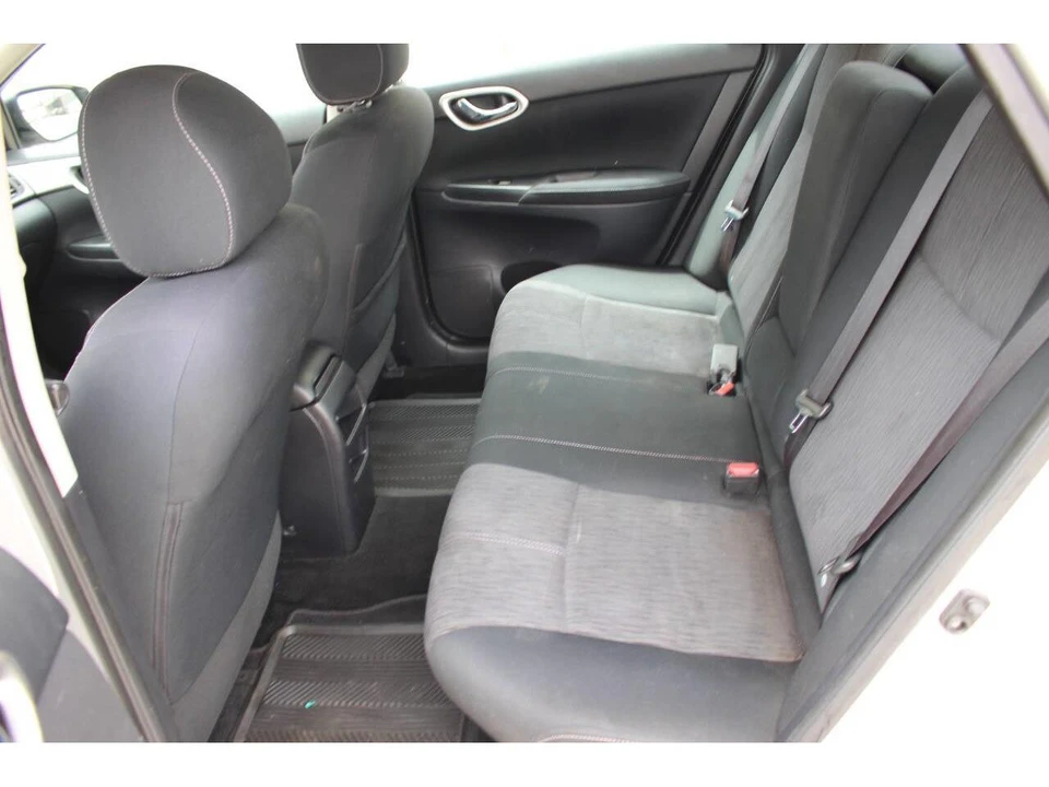 2015 Nissan Sentra 7th Gen - Image 21 of 31