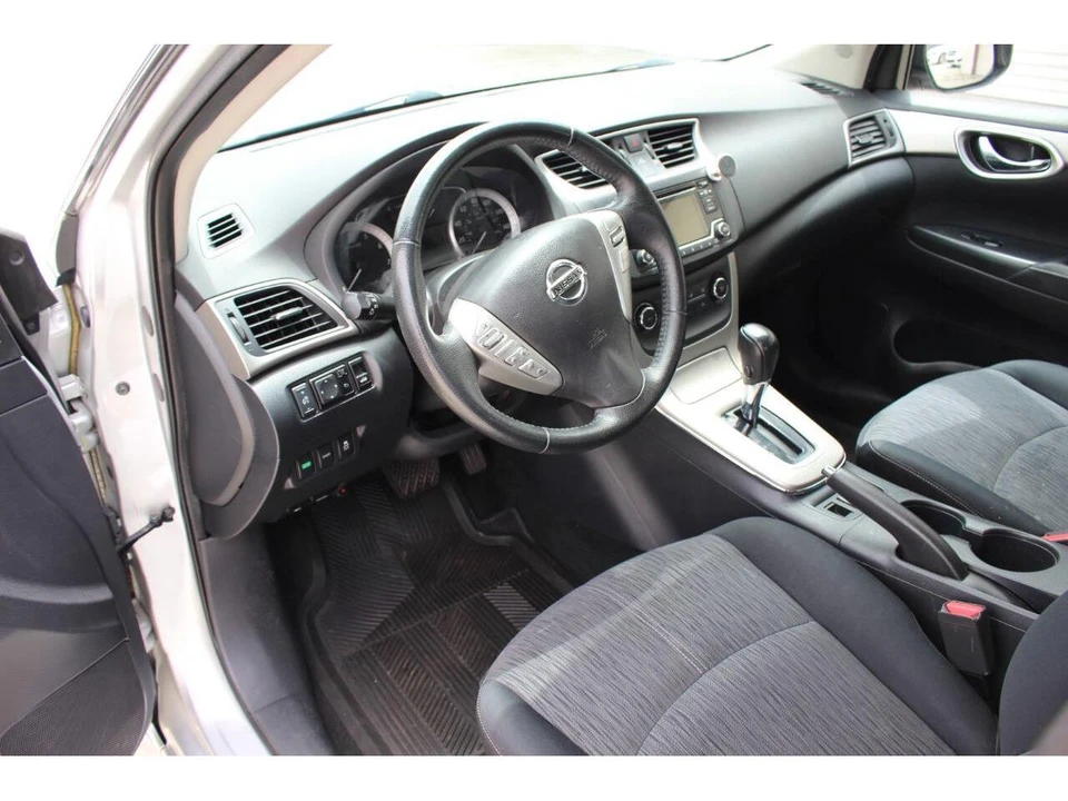 2015 Nissan Sentra 7th Gen - Image 17 of 31