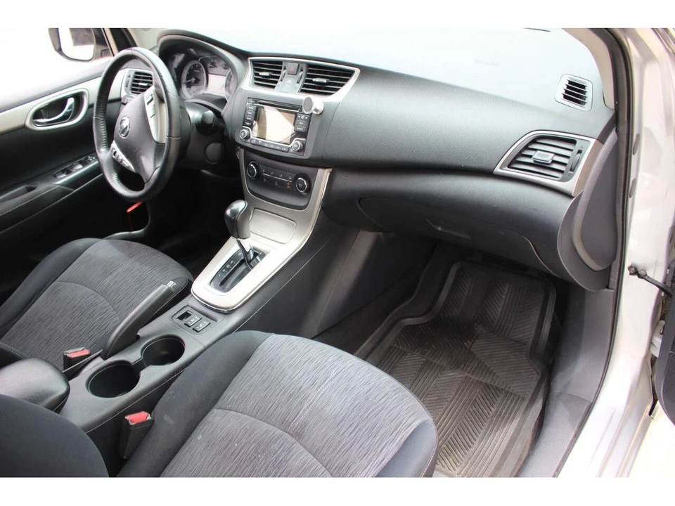 2015 Nissan Sentra 7th Gen - Image 24 of 31
