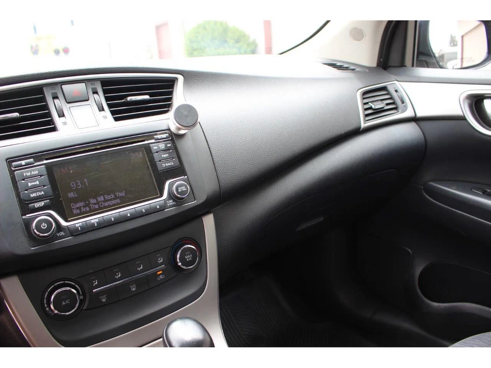 2015 Nissan Sentra 7th Gen - Image 20 of 31