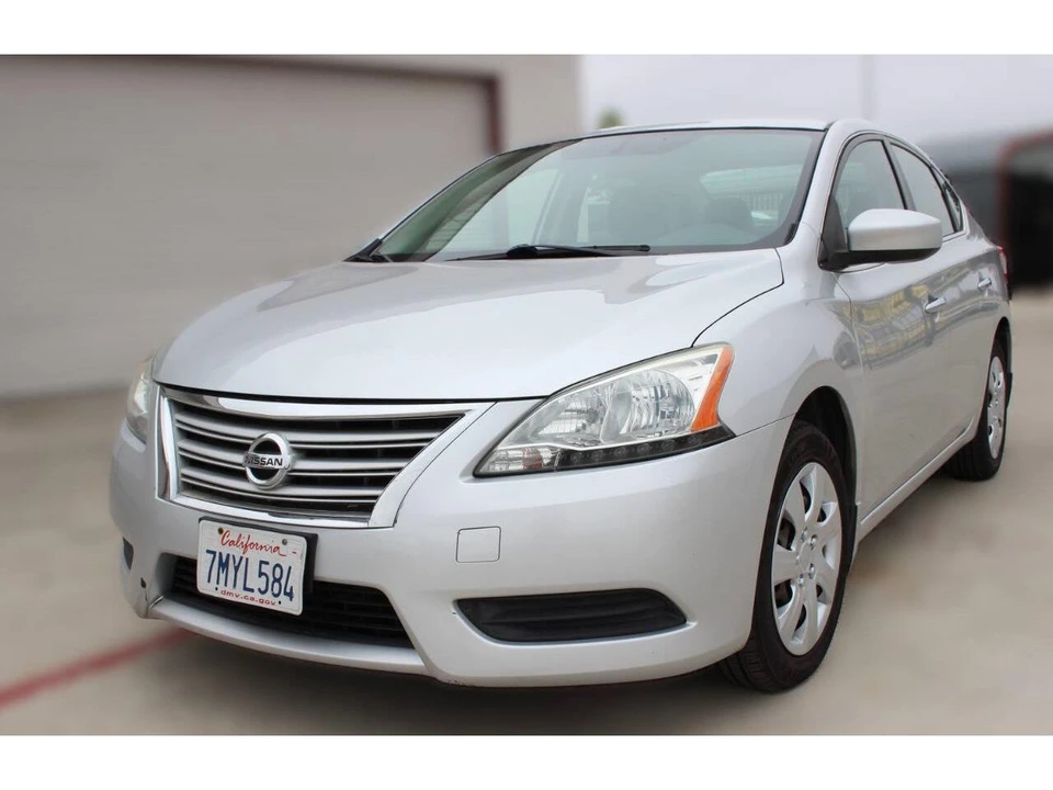 2015 Nissan Sentra 7th Gen - Image 12 of 31