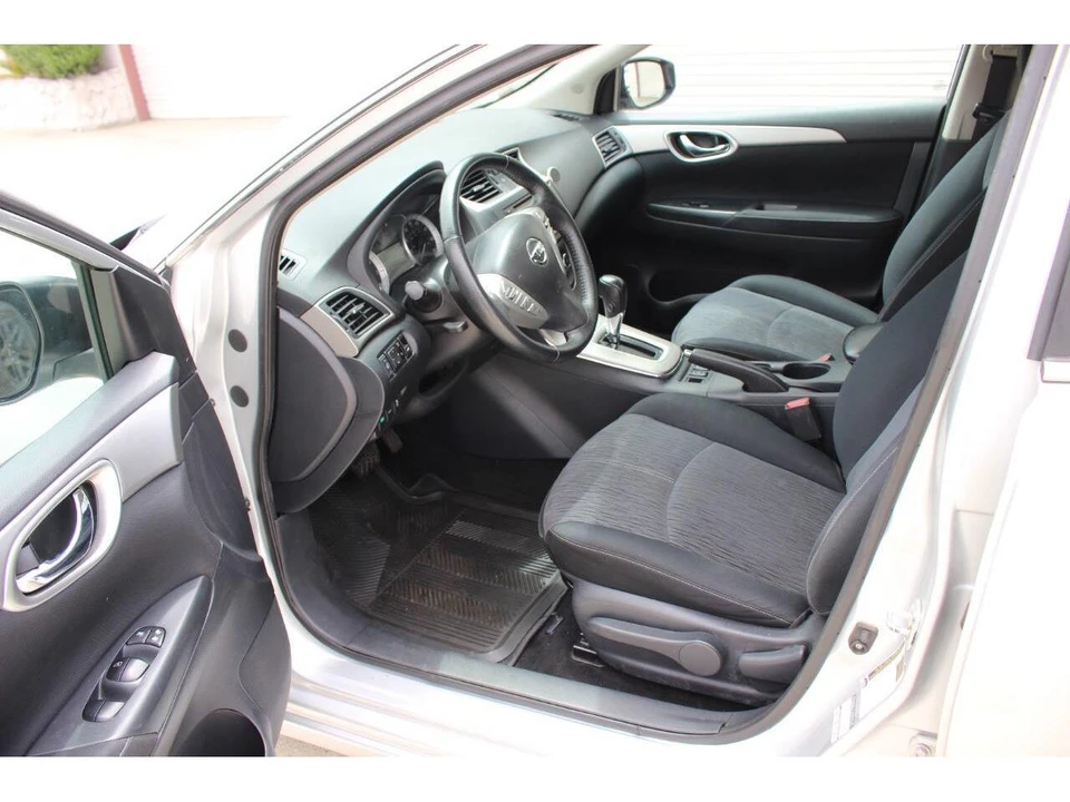 2015 Nissan Sentra 7th Gen - Image 15 of 31