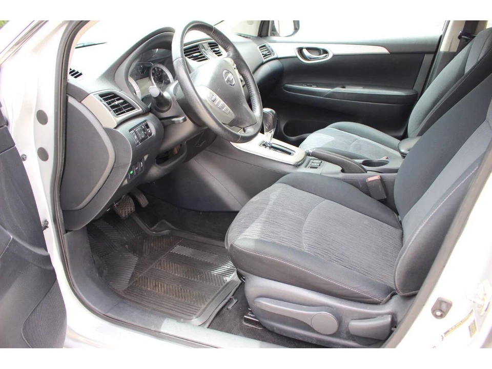 2015 Nissan Sentra 7th Gen - Image 16 of 31