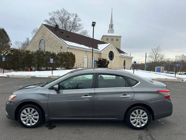 2015 Nissan Sentra 7th Gen - Image 2 of 10