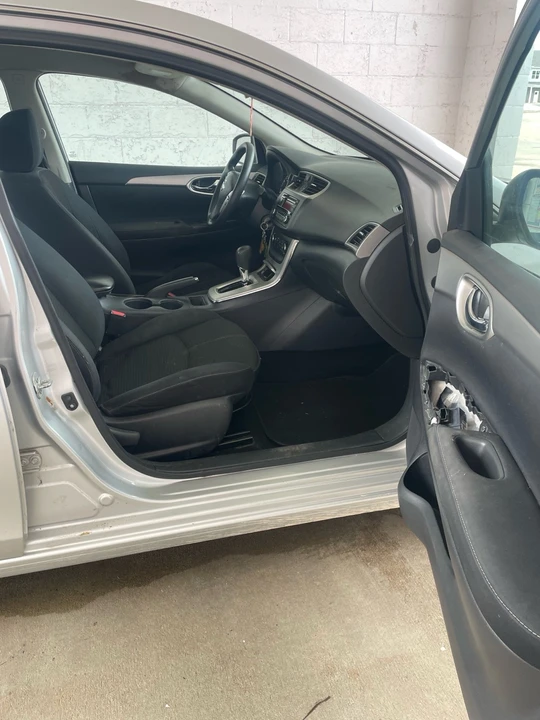 2015 Nissan Sentra 7th Gen - Image 16 of 21