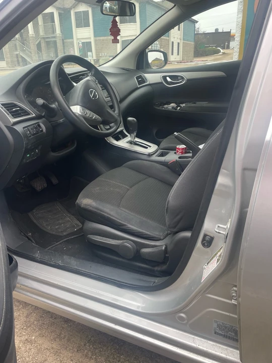 2015 Nissan Sentra 7th Gen - Image 19 of 21