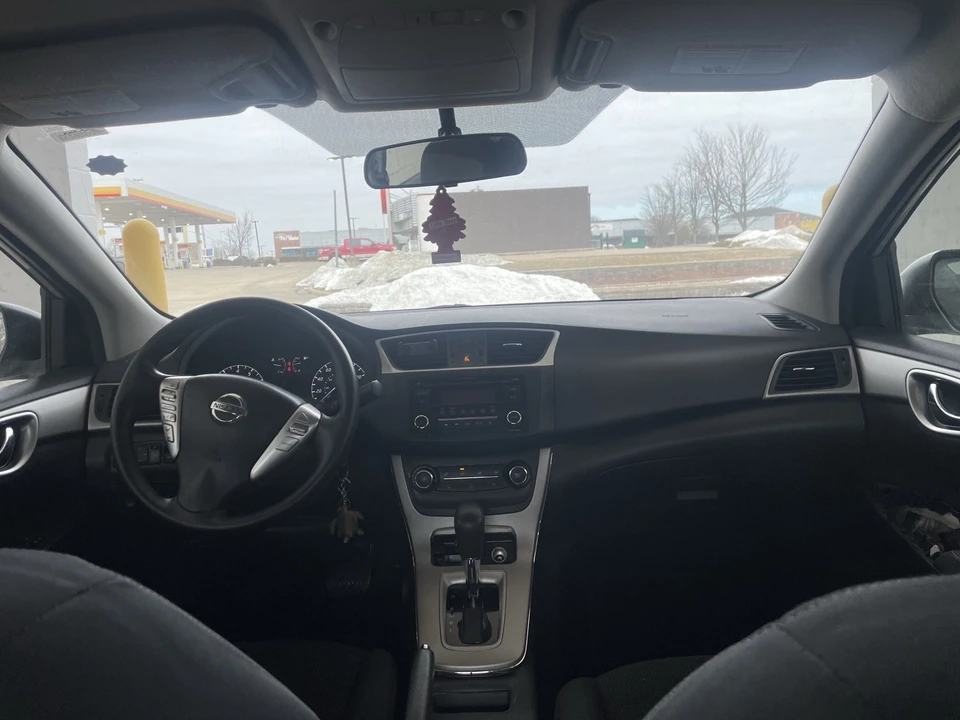 2015 Nissan Sentra 7th Gen - Image 14 of 21