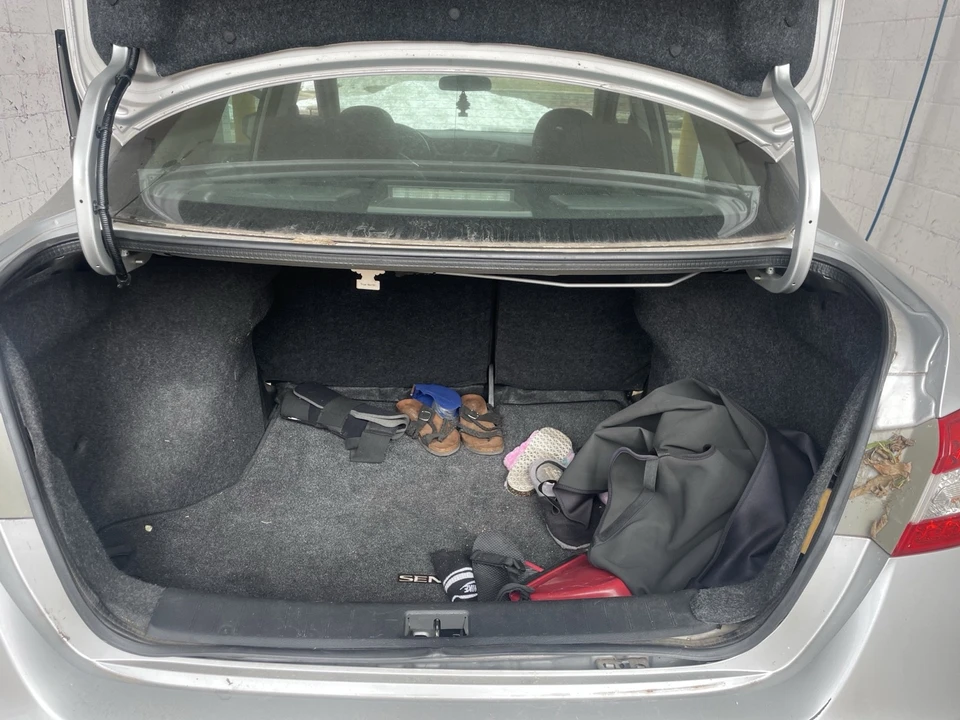 2015 Nissan Sentra 7th Gen - Image 17 of 21