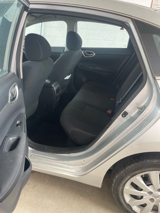 2015 Nissan Sentra 7th Gen - Image 11 of 21