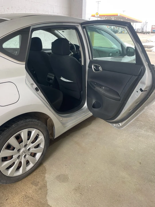 2015 Nissan Sentra 7th Gen - Image 8 of 21