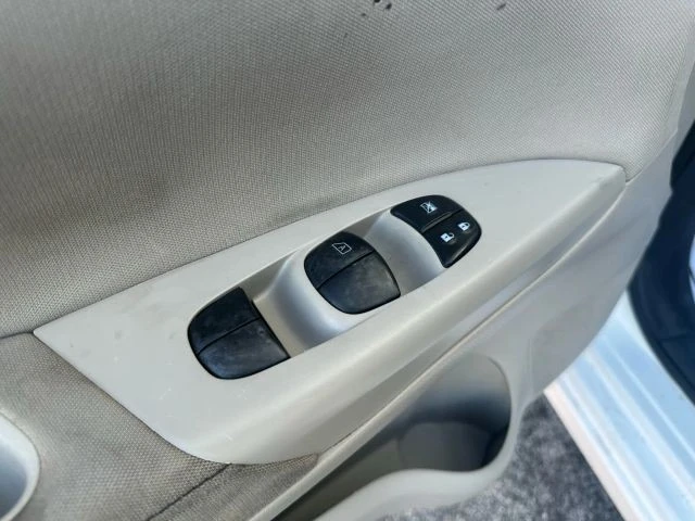 2015 Nissan Sentra 7th Gen - Image 10 of 17