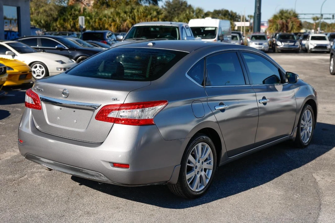 2015 Nissan Sentra 7th Gen - Image 11 of 21