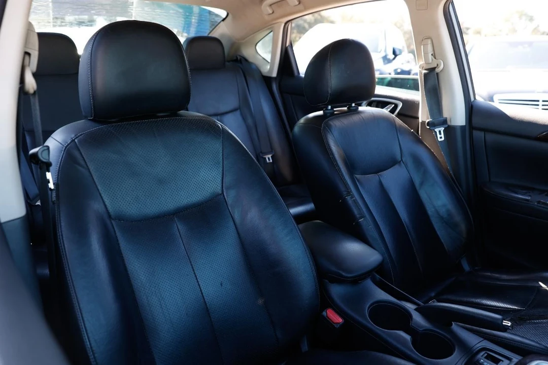 2015 Nissan Sentra 7th Gen - Image 18 of 21