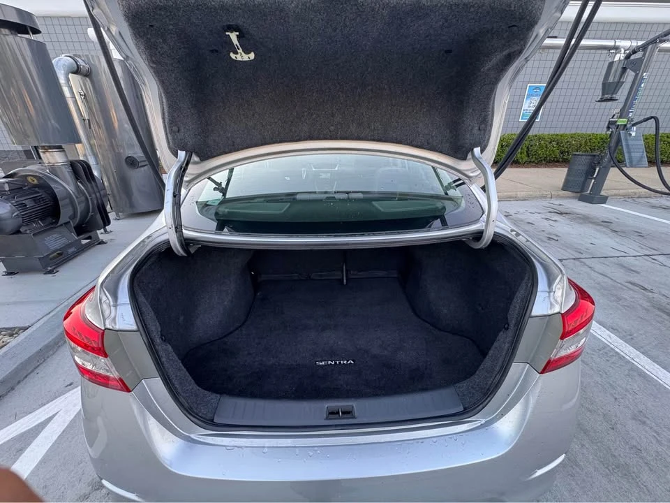 2015 Nissan Sentra 7th Gen - Image 13 of 20