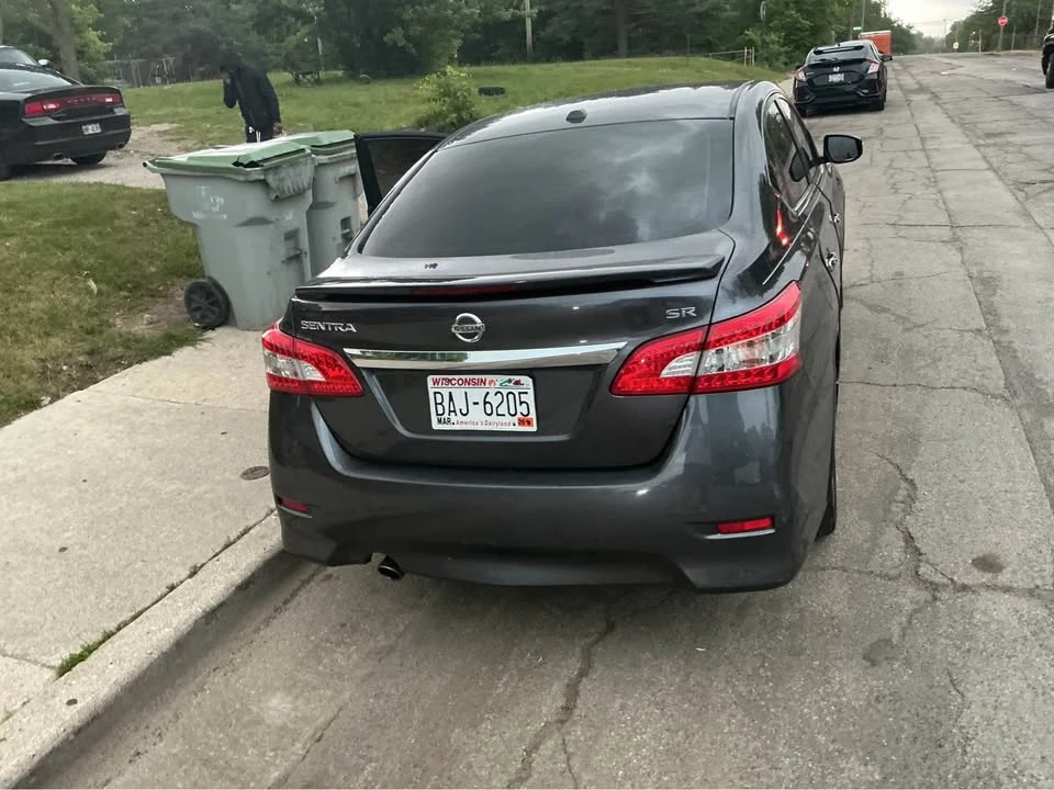 2015 Nissan Sentra 7th Gen - Image 3 of 7
