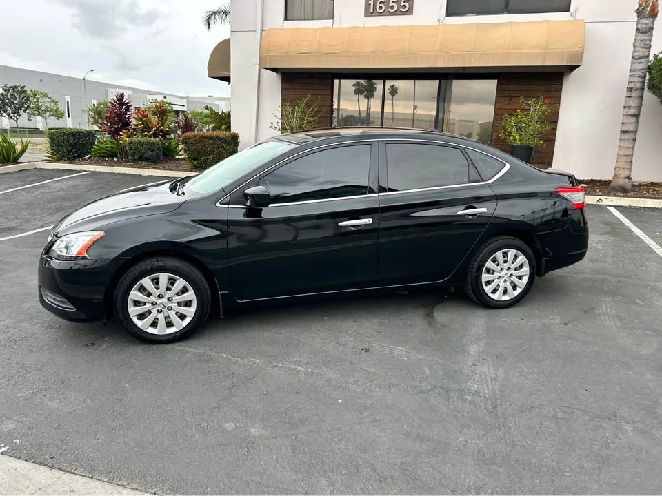 2015 Nissan Sentra 7th Gen - Image 4 of 21