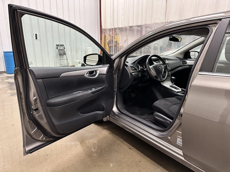 2015 Nissan Sentra 7th Gen - Image 7 of 21