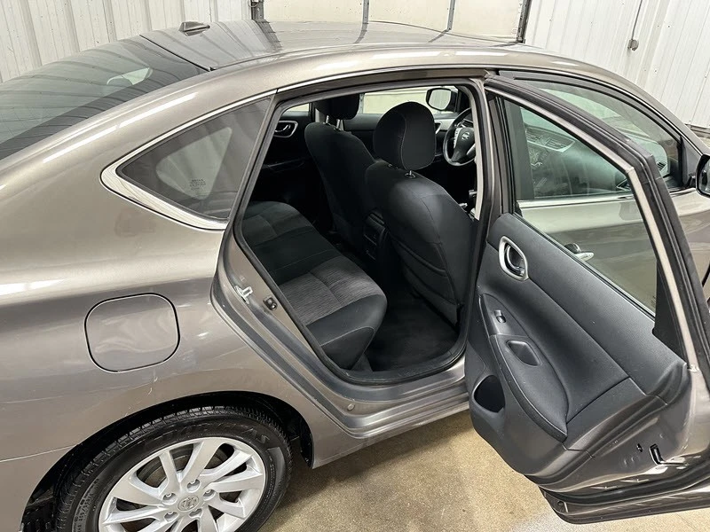 2015 Nissan Sentra 7th Gen - Image 14 of 21