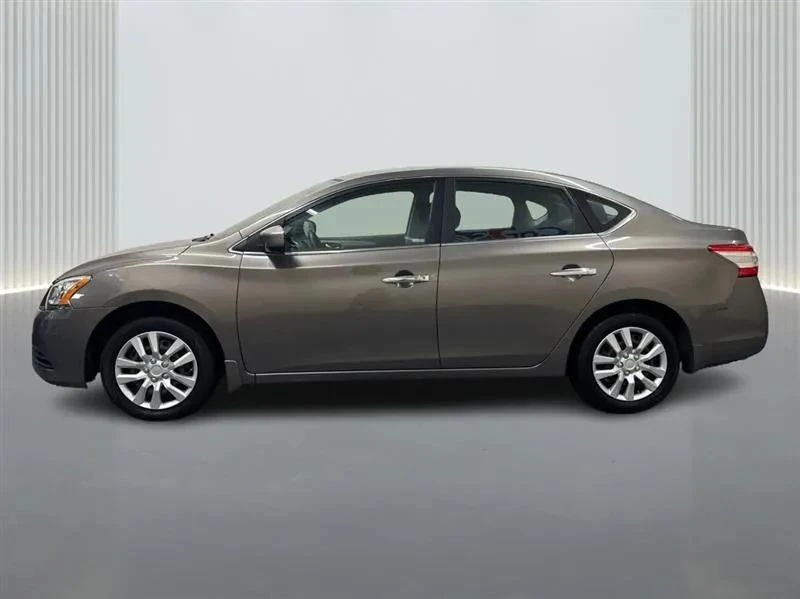 2015 Nissan Sentra 7th Gen - Image 2 of 12