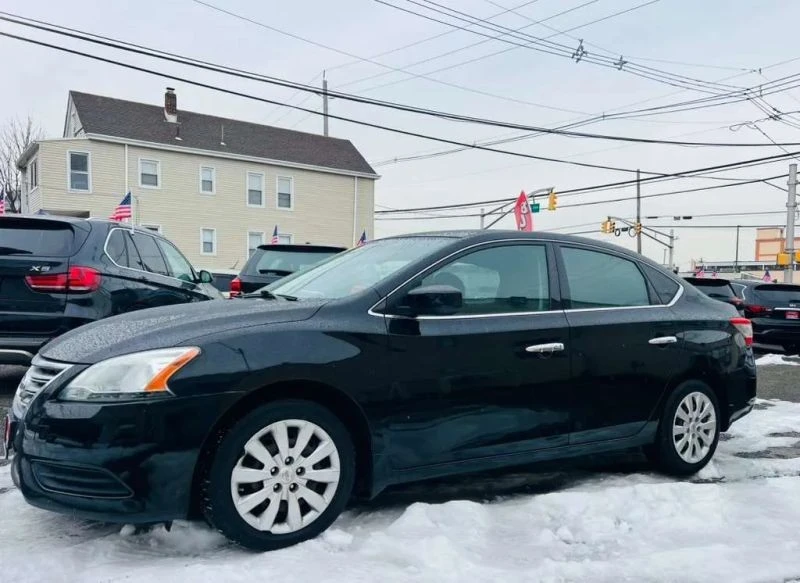2015 Nissan Sentra 7th Gen - Image 3 of 12