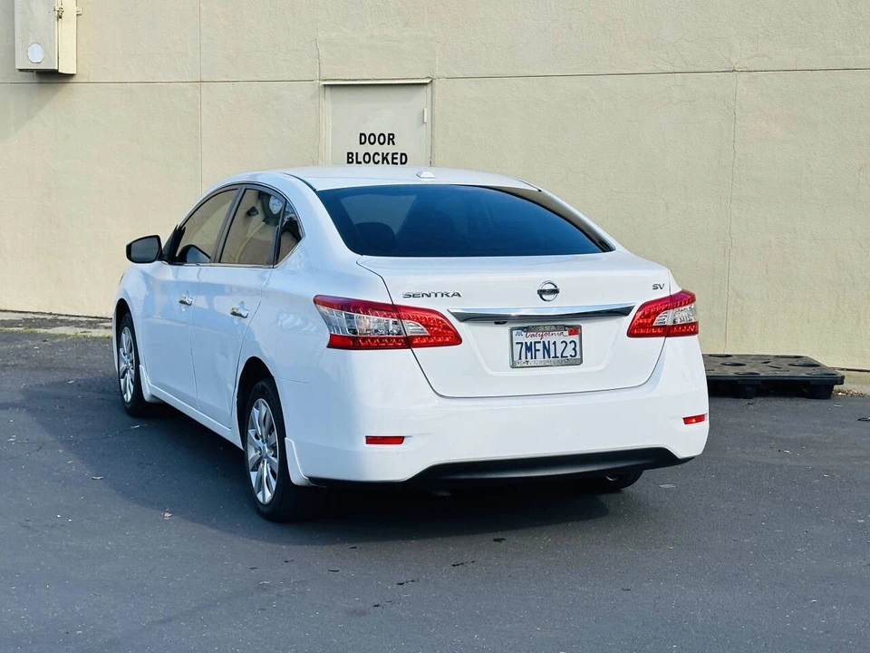 2015 Nissan Sentra 7th Gen - Image 7 of 20