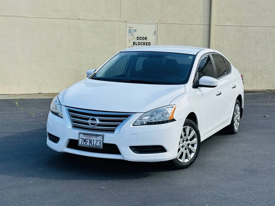 2015 Nissan Sentra 7th Gen - Image 3 of 20