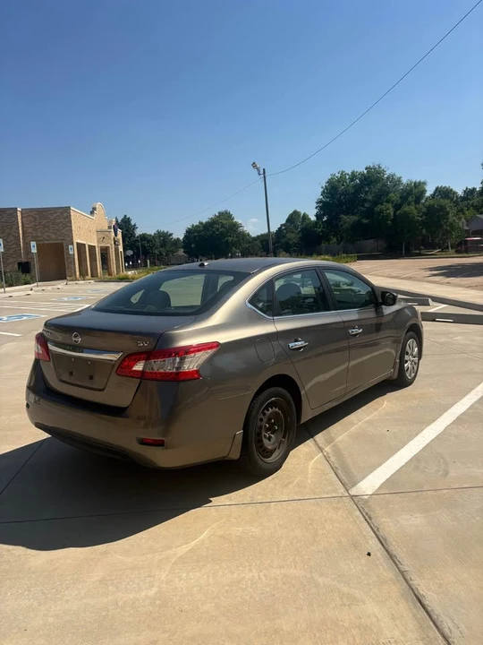 2015 Nissan Sentra 7th Gen - Image 5 of 8