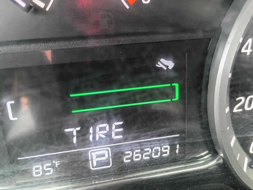 2015 Nissan Sentra 7th Gen - Image 7 of 10