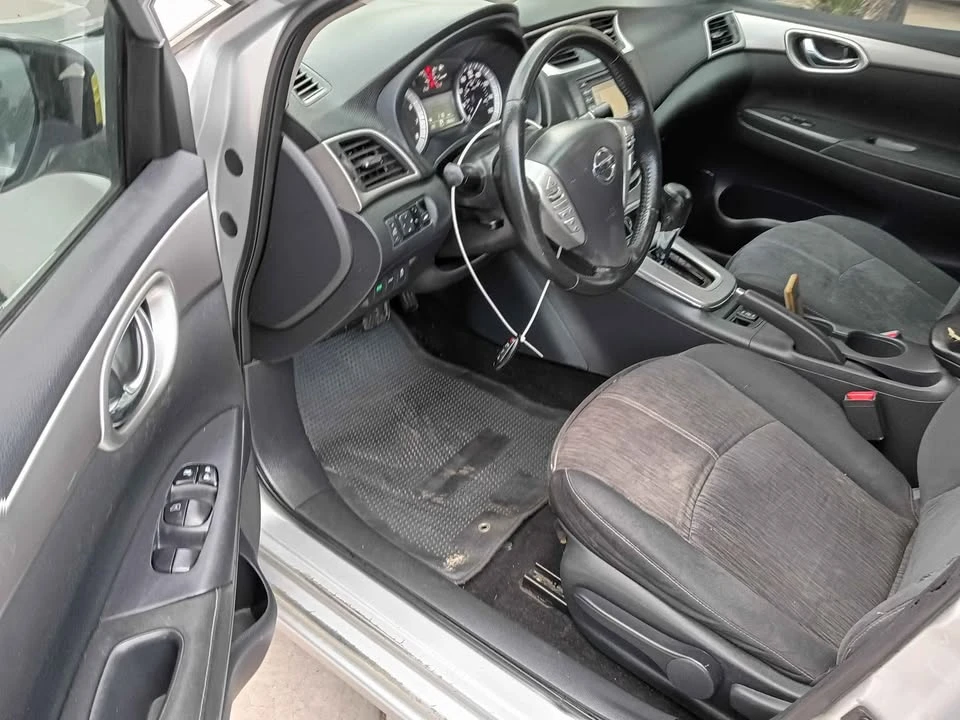 2015 Nissan Sentra 7th Gen - Image 10 of 18