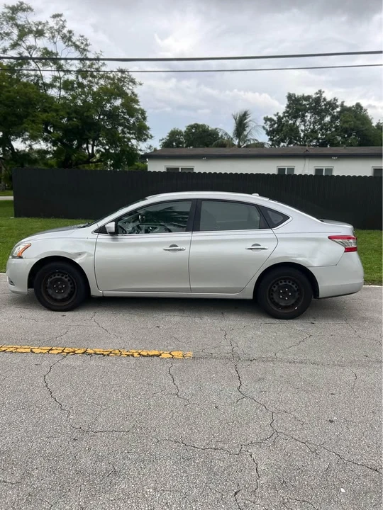 2015 Nissan Sentra 7th Gen - Image 2 of 14