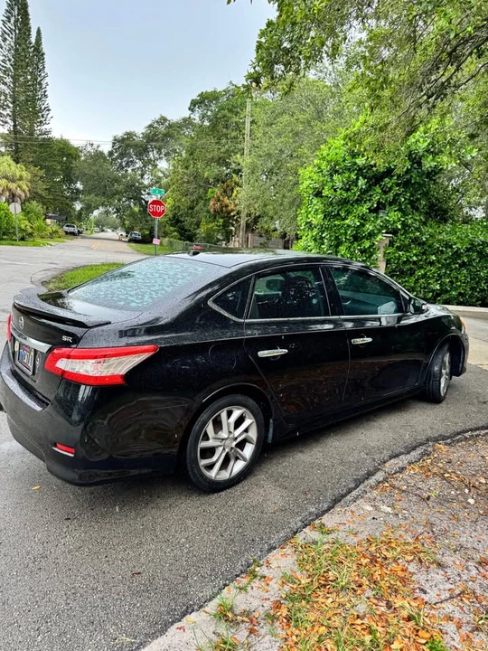 2015 Nissan Sentra 7th Gen - Image 4 of 7