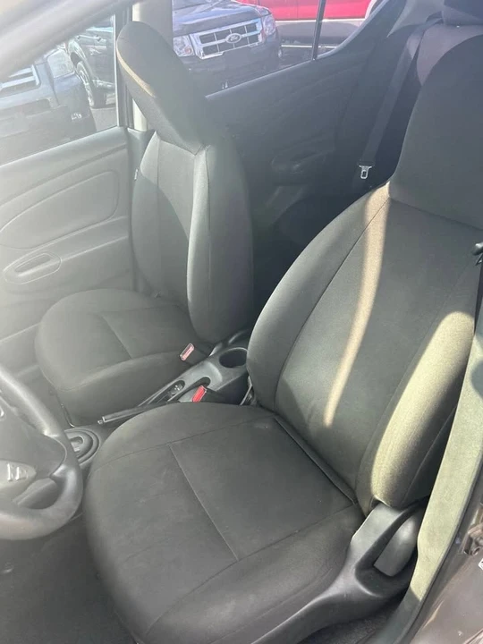 2015 Nissan Versa - Image 14 of 19