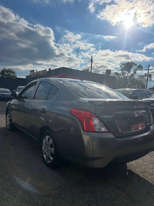 2015 Nissan Versa - Image 7 of 19