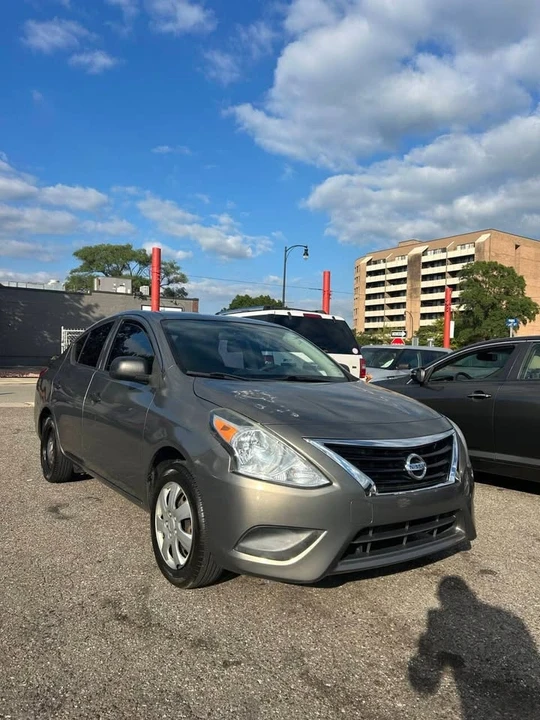 2015 Nissan Versa - Image 5 of 19