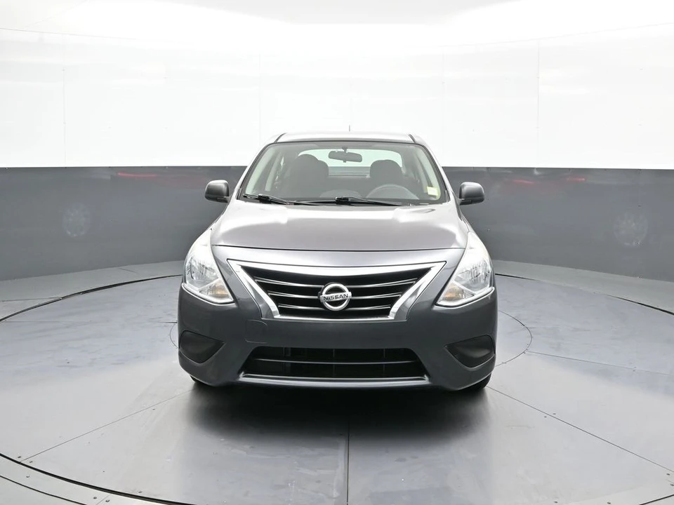 2015 Nissan Versa - Image 2 of 12