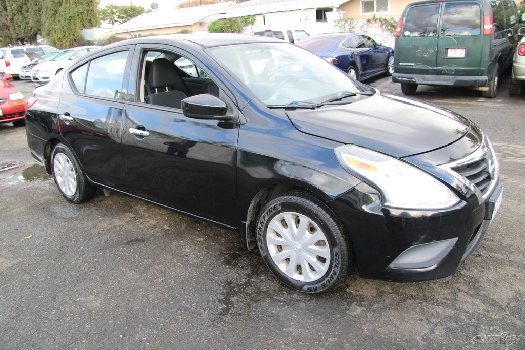 2015 Nissan Versa - Image 8 of 21