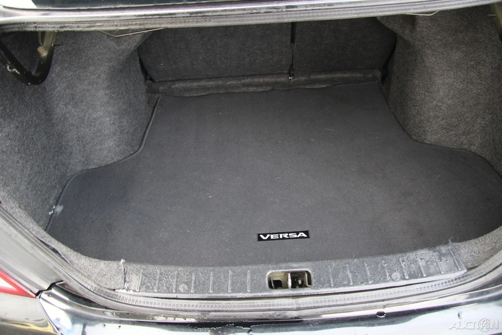 2015 Nissan Versa - Image 21 of 21