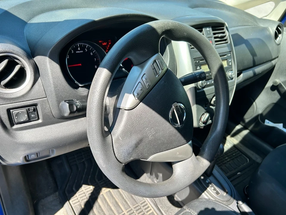2015 Nissan Versa - Image 6 of 6