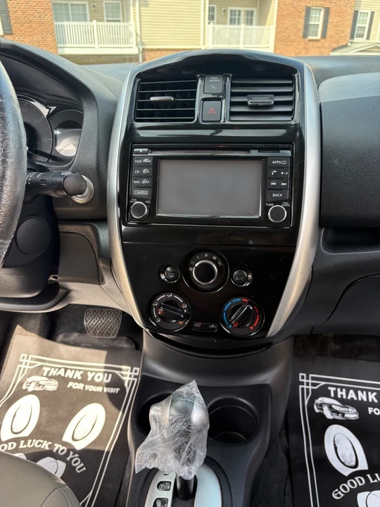 2015 Nissan Versa - Image 14 of 18